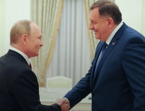 Bosnalı Sırp lider Dodik, Putin’e "Sırp Cumhuriyeti Nişanı" verme kararını savundu
