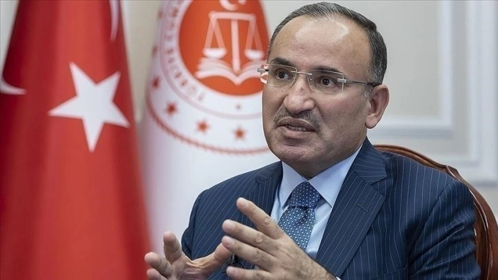 Bozdağ: Cumhurbaşkanı Erdoğan'ın seçimlerde aday olması anayasal hakkıdır