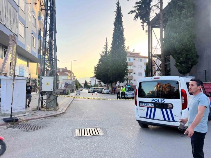 Burdur’da çıkan kavgada silahlar patladı: 2 yaralı
