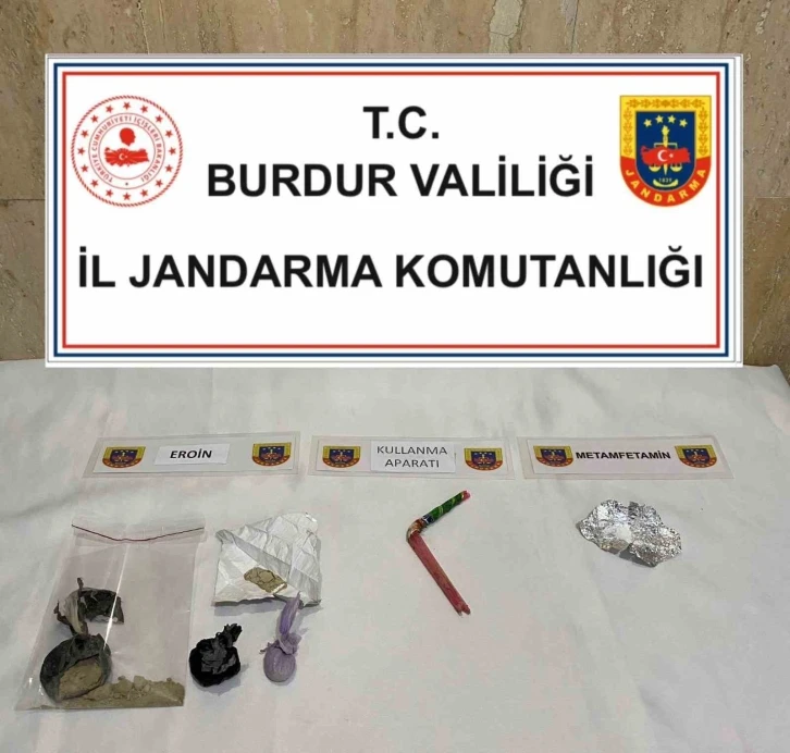 Burdur’da jandarmadan uyuşturucu ve kaçakçılık operasyonu
