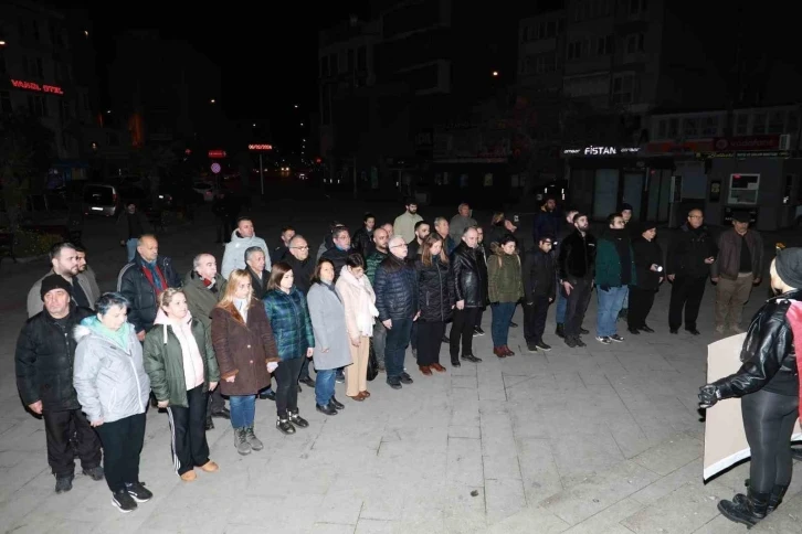 Burhaniye, 6 Şubat Depremi’ni 04:17’de andı
