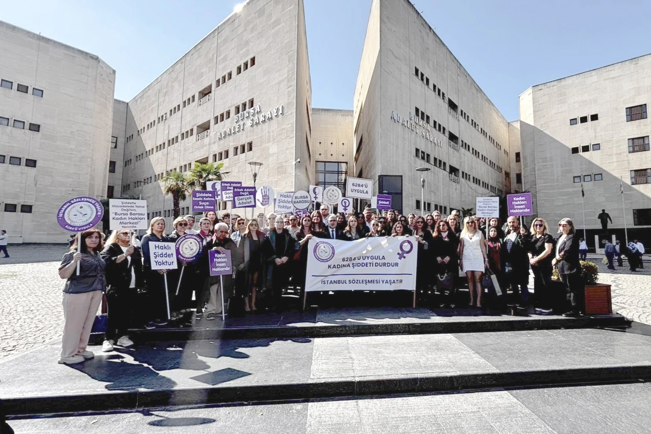 Bursa Barosu: Kadın cinayetleri politiktir!