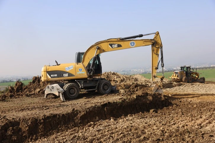 Bursa Büyükşehir'in deprem bölgesindeki çalışmaları devam ediyor 