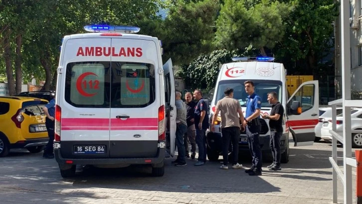 Bursa'da boşanma aşamasındaki adam eşine ve taksi şoförüne kurşun yağdırdı