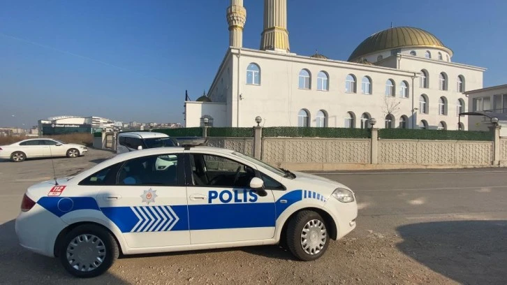 Bursa’da camiden çıkan şahsa silahlı saldırı 