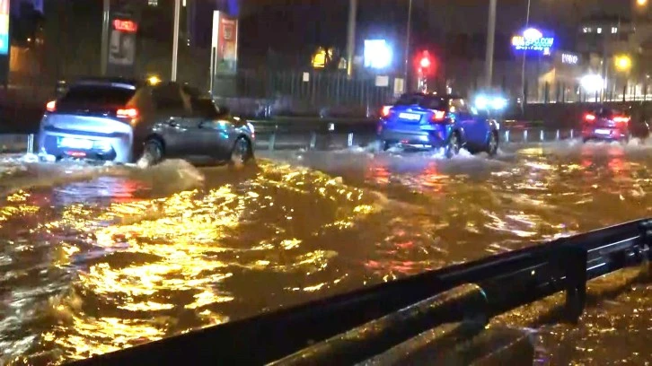 Bursa’da ceviz büyüklüğünde dolu yağdı