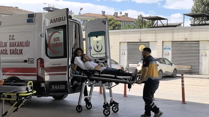 Bursa'da kendi kendine harekete geçen halk otobüsü 2 kişi yaraladı 