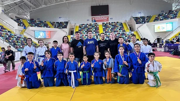 Bursa'da Osmangazili judocular başarıdan başarıya koşuyor