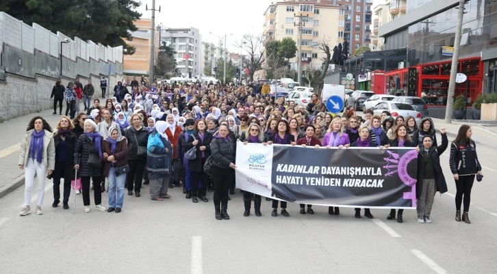 Bursa Nilüfer'de kadınlardan yürüyüş