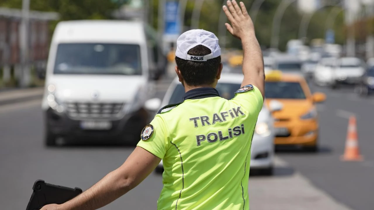 Bursa'nın üç büyük ilçesinde yarın araç trafiğine kapatılacak yollar açıklandı