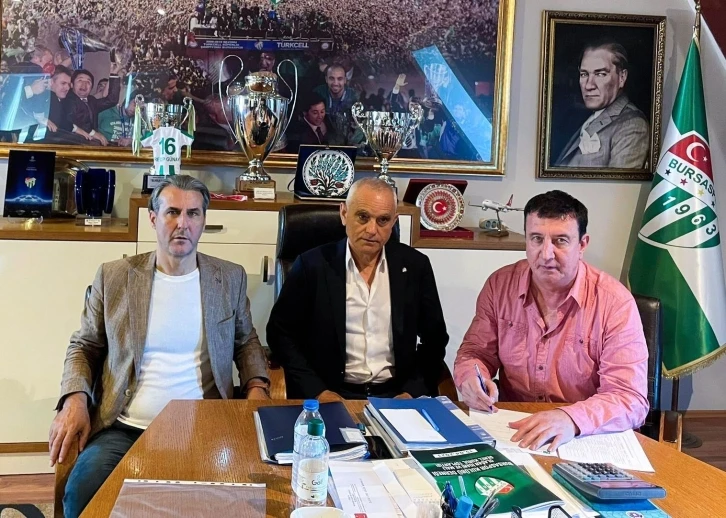 Bursaspor’un yeni teknik direktörü Yalçın Gündüz oldu
