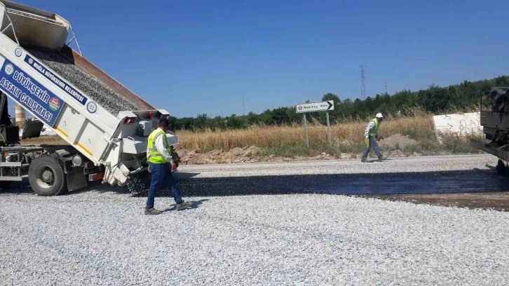 Büyükşehir Yatağan’ın yollarını yenileniyor
