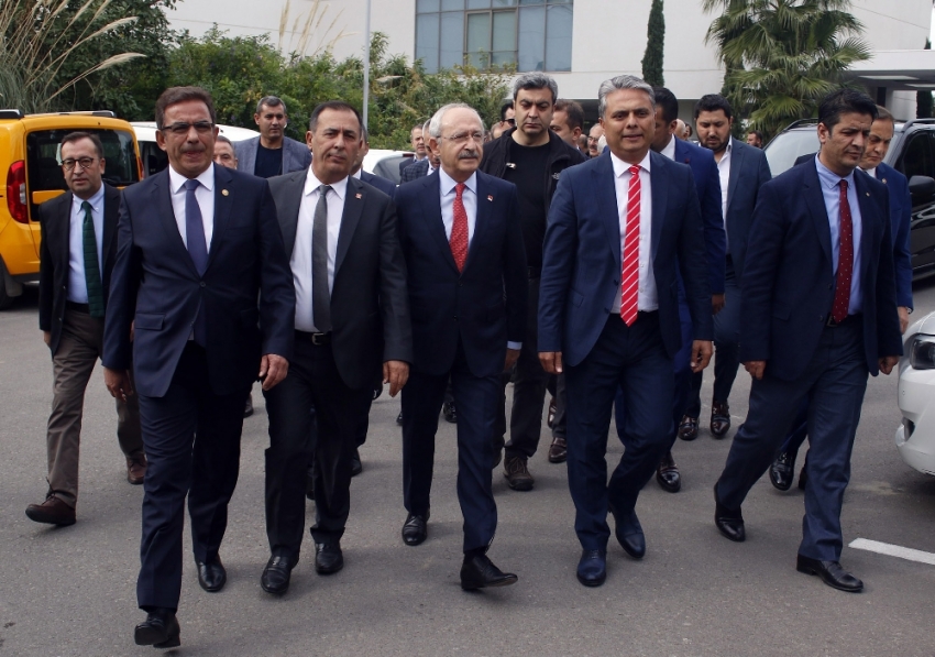 Kılıçdaroğlu, turizmcilerle görüştü