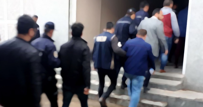 FETÖ’nün askeri mahrem yapılanmasına 16 ilde operasyon: 18 gözaltı