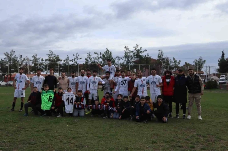 Çal Belediyespor, Acıpayam Belediyespor’u 4-1 mağlup etti
