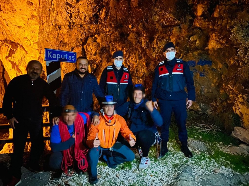 Doğa yürüyüşü sırasında kaybolan 3 kişi bulundu