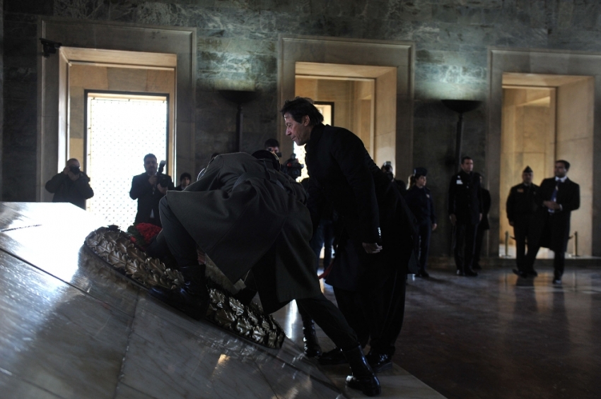 Pakistan Başbakanı Han, Anıtkabir’i ziyaret etti