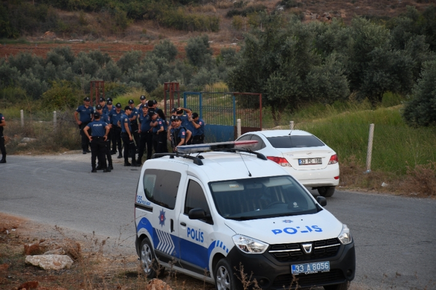 Cinayet şüphelisi polise yakalanmamak için intihar etti