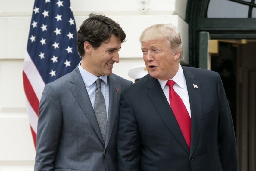 Trump, Kanada Başbakanı Trudeau ile bir araya geldi