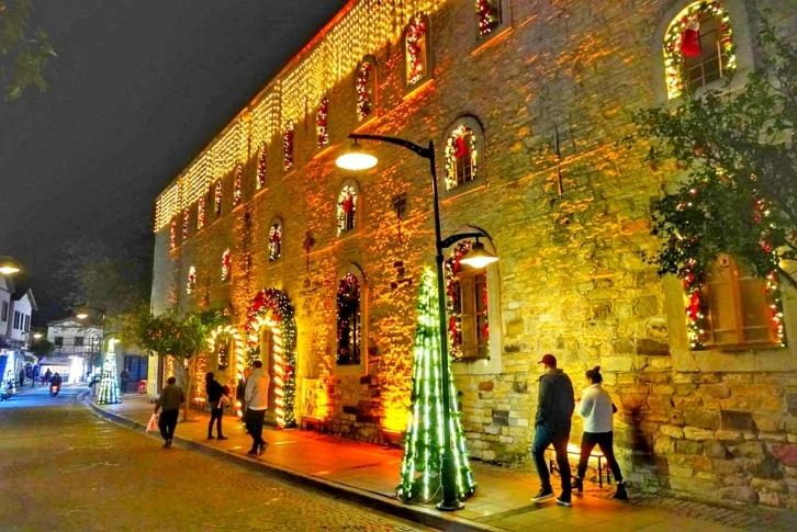 Çeşme, dopdolu bir yılbaşına hazır
