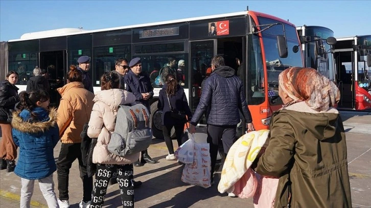 Çeşme'deki otelciler bin depremzedeye iş imkanı sağlayacak