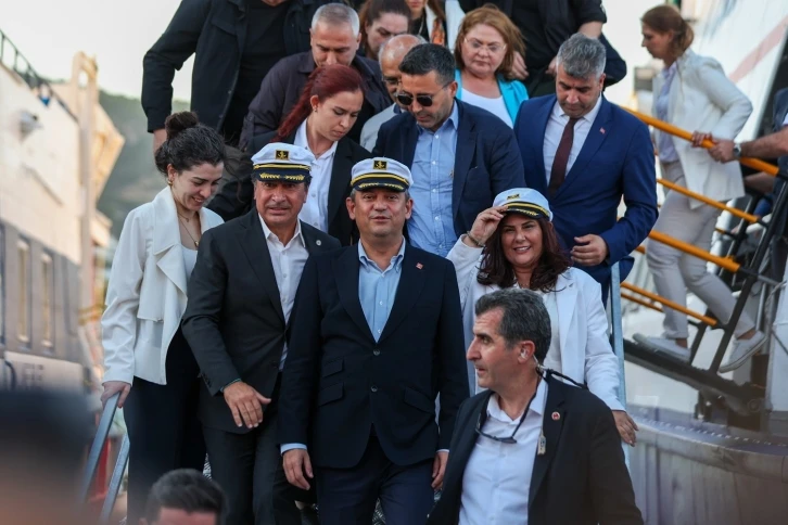 CHP Genel Başkanı Özel deniz otobüsünün ilk seferi ile Bodrum’da
