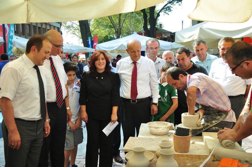 İznik'te Çini Festivali başladı. 