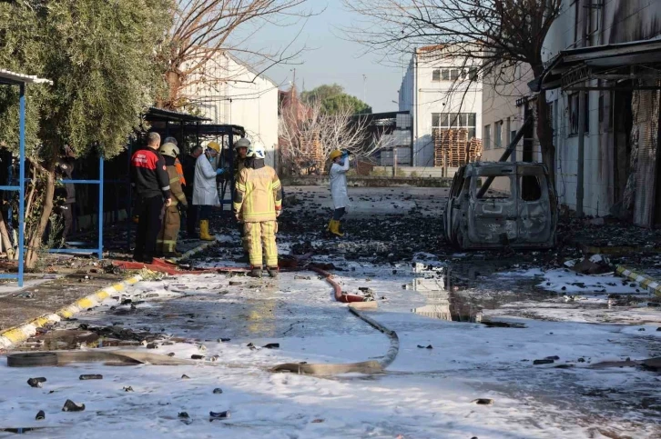 Çiğli’deki parfüm fabrikası yangınında ölü sayısı 3’e yükseldi
