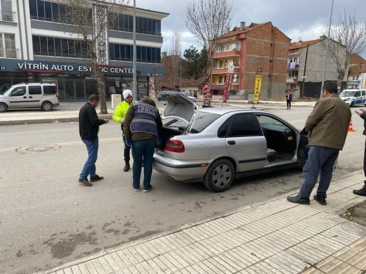 Çorum’da yapılan şok uygulamalarda aranan 27 şahıs yakalandı