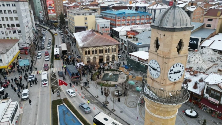 Çorum halkı depremzede kardeşleri için seferber oldu
