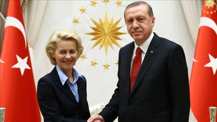 Cumhurbaşkanı Erdoğan, AB Komisyonu Başkanı Von der Leyen ile telefonda görüştü