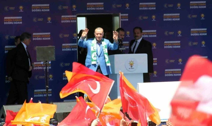 Cumhurbaşkanı Erdoğan: “Enflasyon geçtiğimiz ay itibariyle yüzde 43’e indi; İnşallah her ay bu şekilde azala azala devam edecek”
