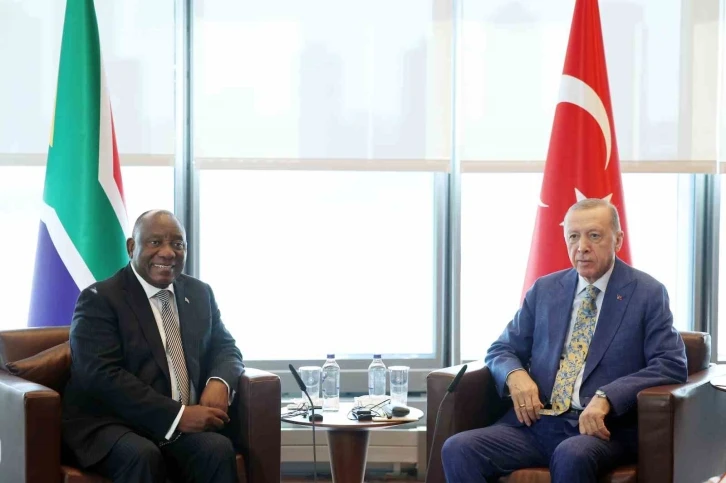 Cumhurbaşkanı Erdoğan, Güney Afrika Cumhurbaşkanı Ramaphosa ile bir araya geldi
