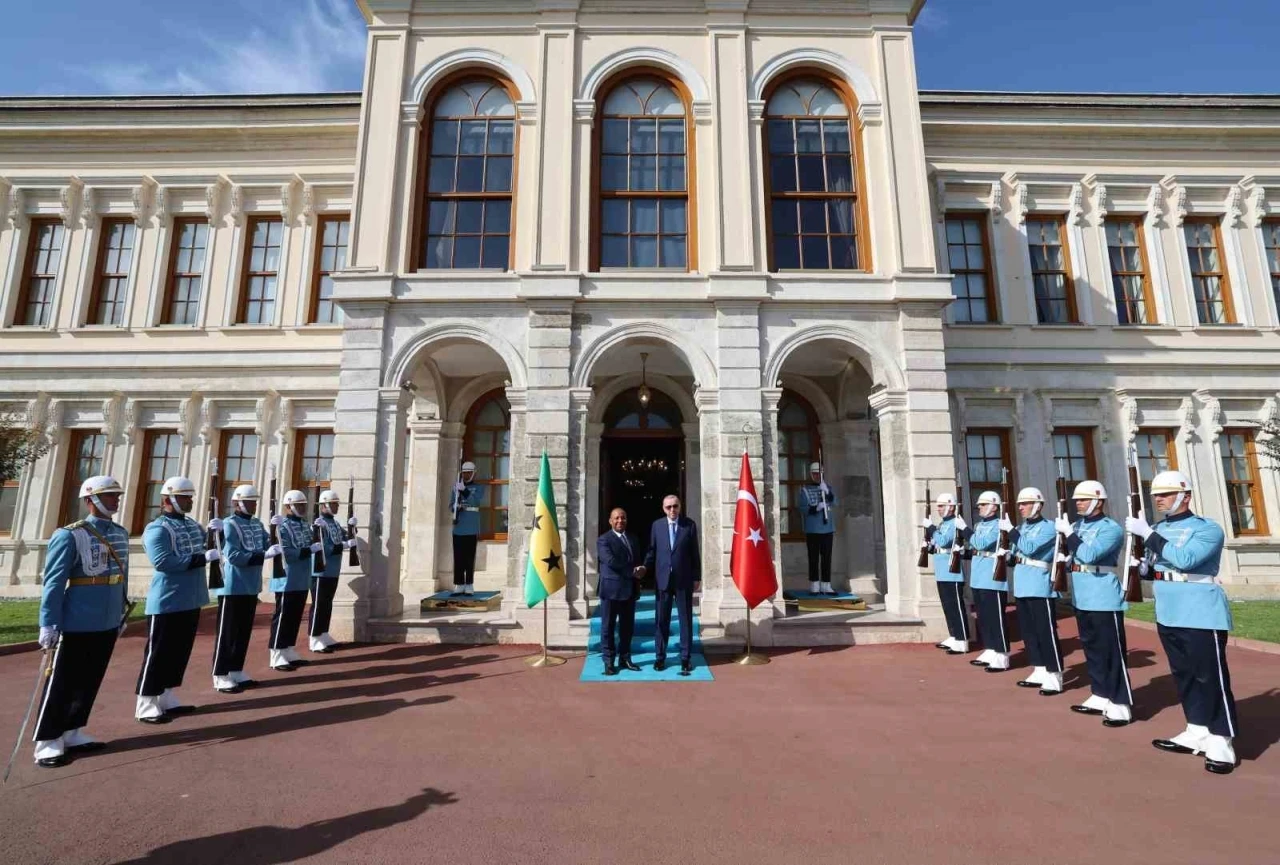 Cumhurbaşkanı Erdoğan, Sao Tome ve Principe Demokratik Cumhuriyeti Başbakanı Patrice Emery Trovoada’yı kabul etti