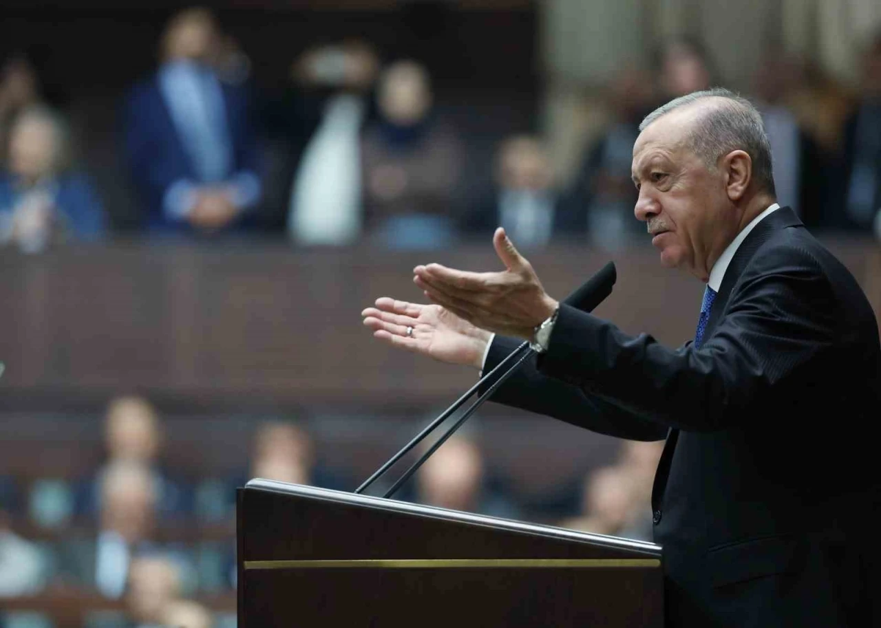 Cumhurbaşkanı Erdoğan: “Türkler ile Kürtlerin birbirini sevmesi, her iki taraf için hem dini hem de siyasi bir farzdır."
