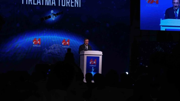 Cumhurbaşkanı Yardımcısı Yılmaz: "Türkiye, kendi haberleşme uydusunu yapıp uzaya gönderebilen 11 ülke arasındaki yerini alacaktır"