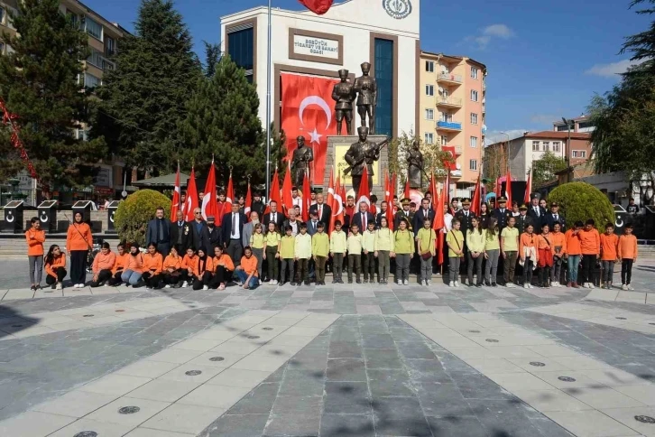 Cumhuriyet’in 100’üncü yaşı Bozüyük’te çeşitli etkinliklerle kutlanıyor
