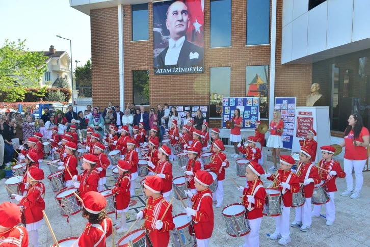 Cumhuriyetimizin aydınlık gelecekleri Bursa Egeberk'te yetişiyor