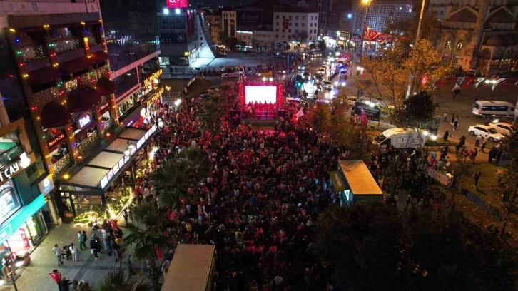 Cumhuriyetin 100’üncü yılı Gaziosmanpaşa’da coşkuyla kutlandı
