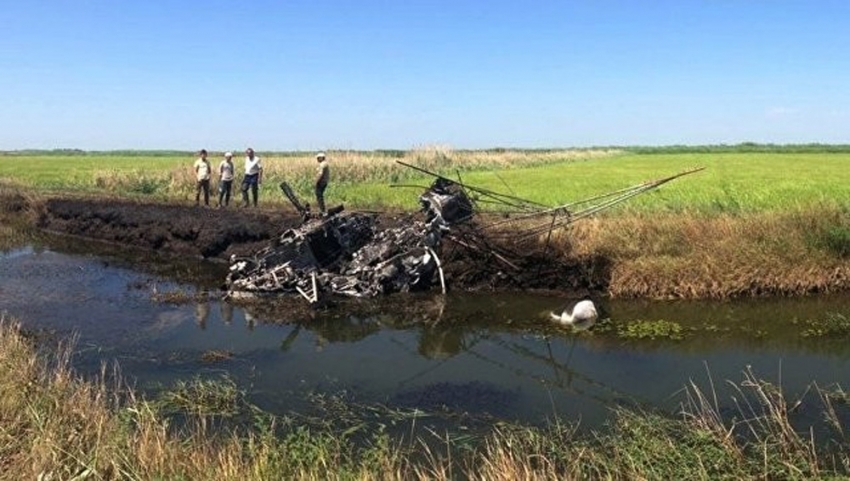 Helikopter düştü, pilot yanarak öldü