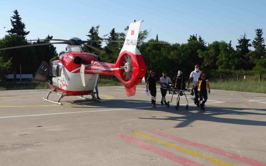 Kalp krizi geçiren kadın ambulans helikopterle hastaneye sevk edildi