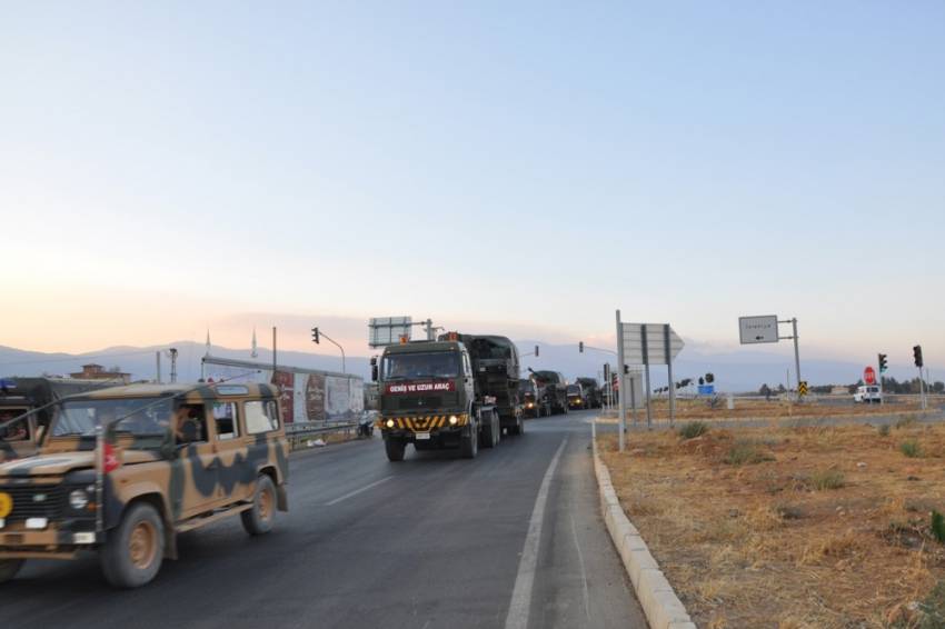 15 fırtına obüsü İslahiye’ye getirildi