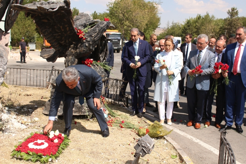 AK Parti heyeti Özel Harekat Başkanlığında