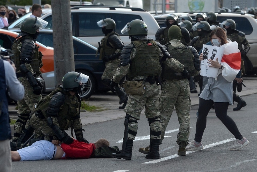 Belarus’taki protestolarda gözaltı sayısı 774’e ulaştı