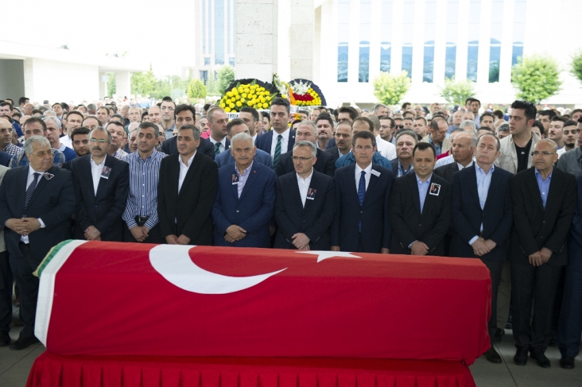 Cenaze törenine Başbakan da katıldı