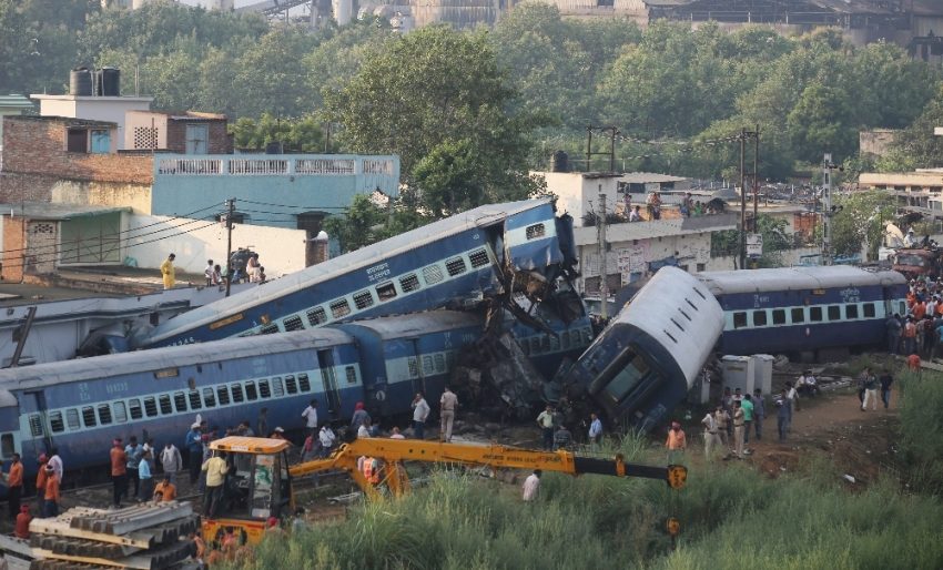 Tren faciasında ölü sayısı 23’e yükseldi