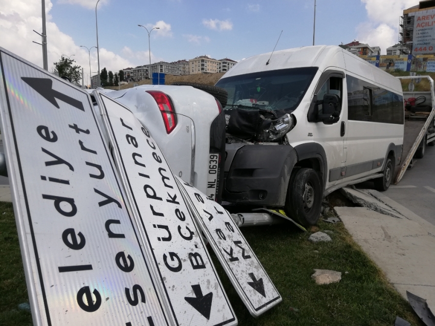 İstanbul’da korkutan kaza: 1’i ağır 2 yaralı