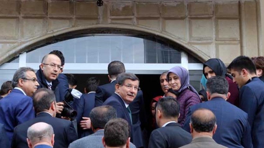 Davutoğlu esnafa müjdeyi verdi