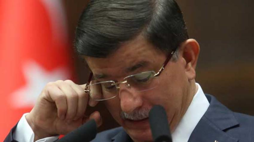 Davutoğlu'nun gözyaşları