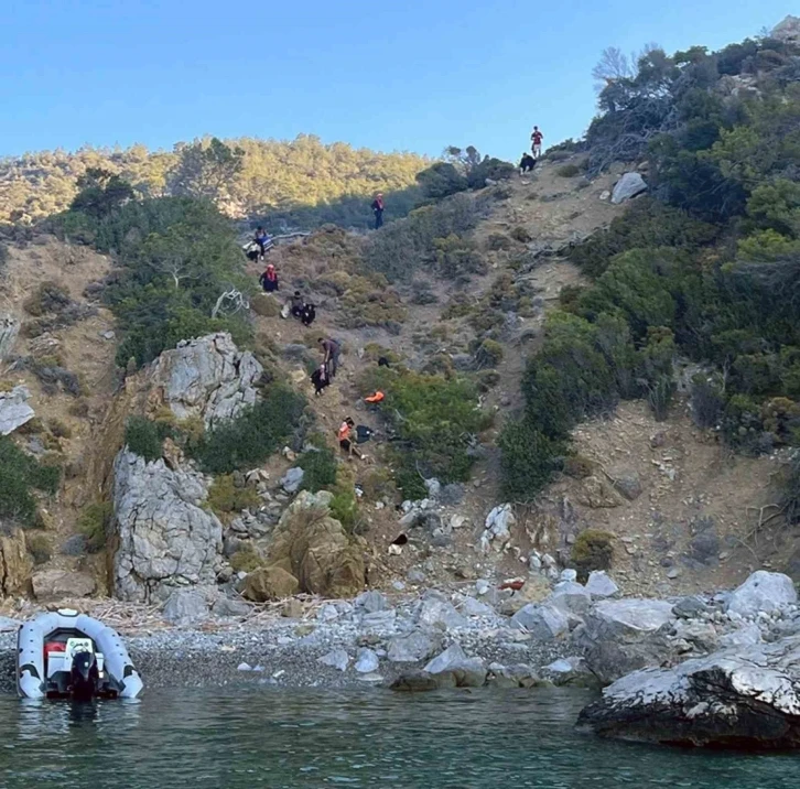 Datça koylarında 25 düzensiz göçmen yakalandı
